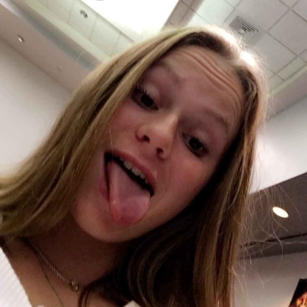 Meet your Posher, Bella